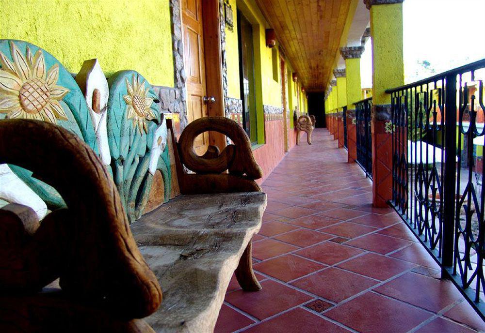Plaza Mexicana Margarita'S Creel Dış mekan fotoğraf