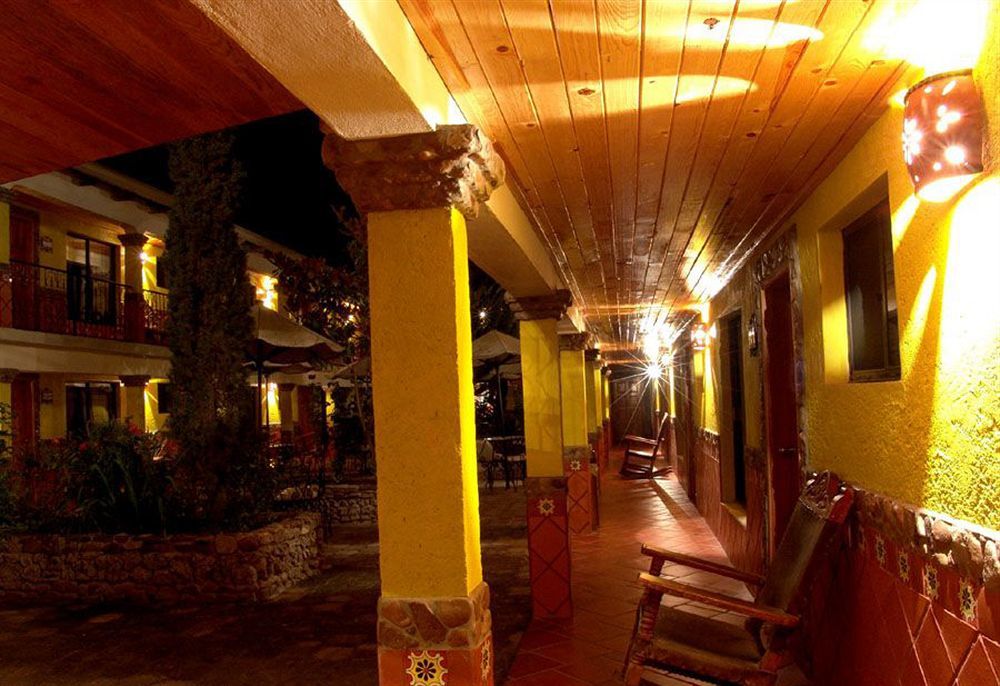 Plaza Mexicana Margarita'S Creel Dış mekan fotoğraf